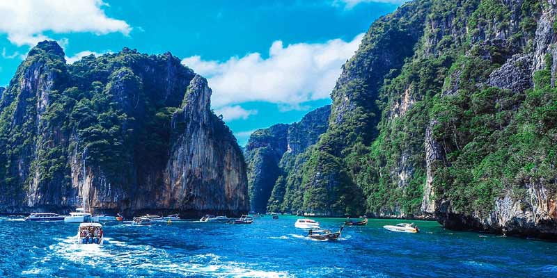phi phi islands in thailand